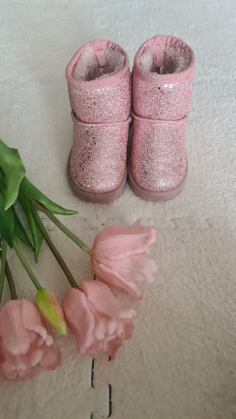 Scarpe per ragazze: Süsse Mädchen Winterstiefel Gr. 24 Rosa Glitzer – Usato da Zufikon venduto da Dadulka79