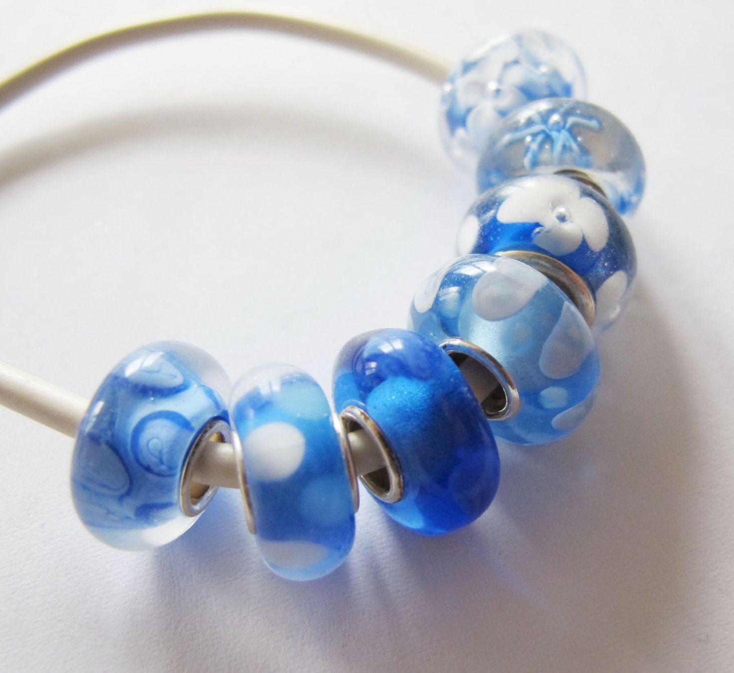 Ciondoli: 7 Stk. Perlen Beads European Beads – Nuovo (secondo la descrizione) da Schwanden GL venduto da UHRKNALL 1