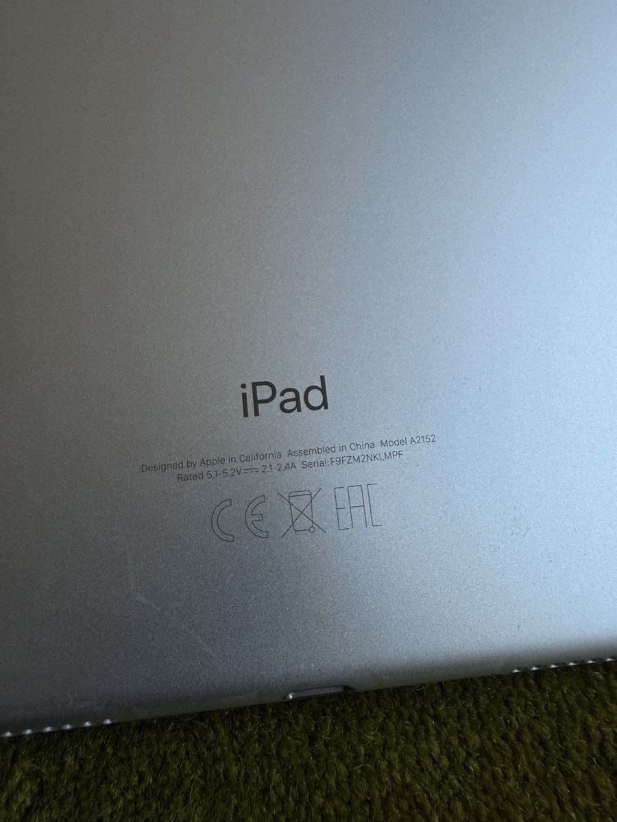 Apple Tablet PC: Apple iPad Air (3rd Generation) – Usato da Basel venduto da -Soulfood- 2