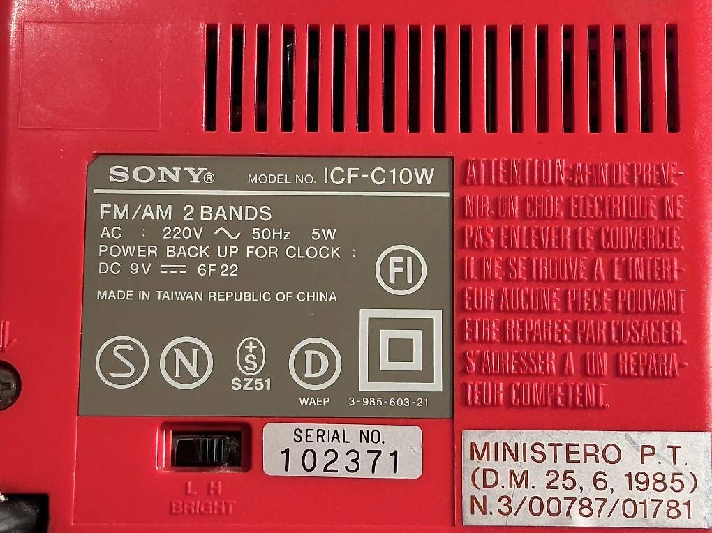 Radio: Radio 1985 DIGICUBE SONY – Usato da Cugnasco venduto da dilan1 3