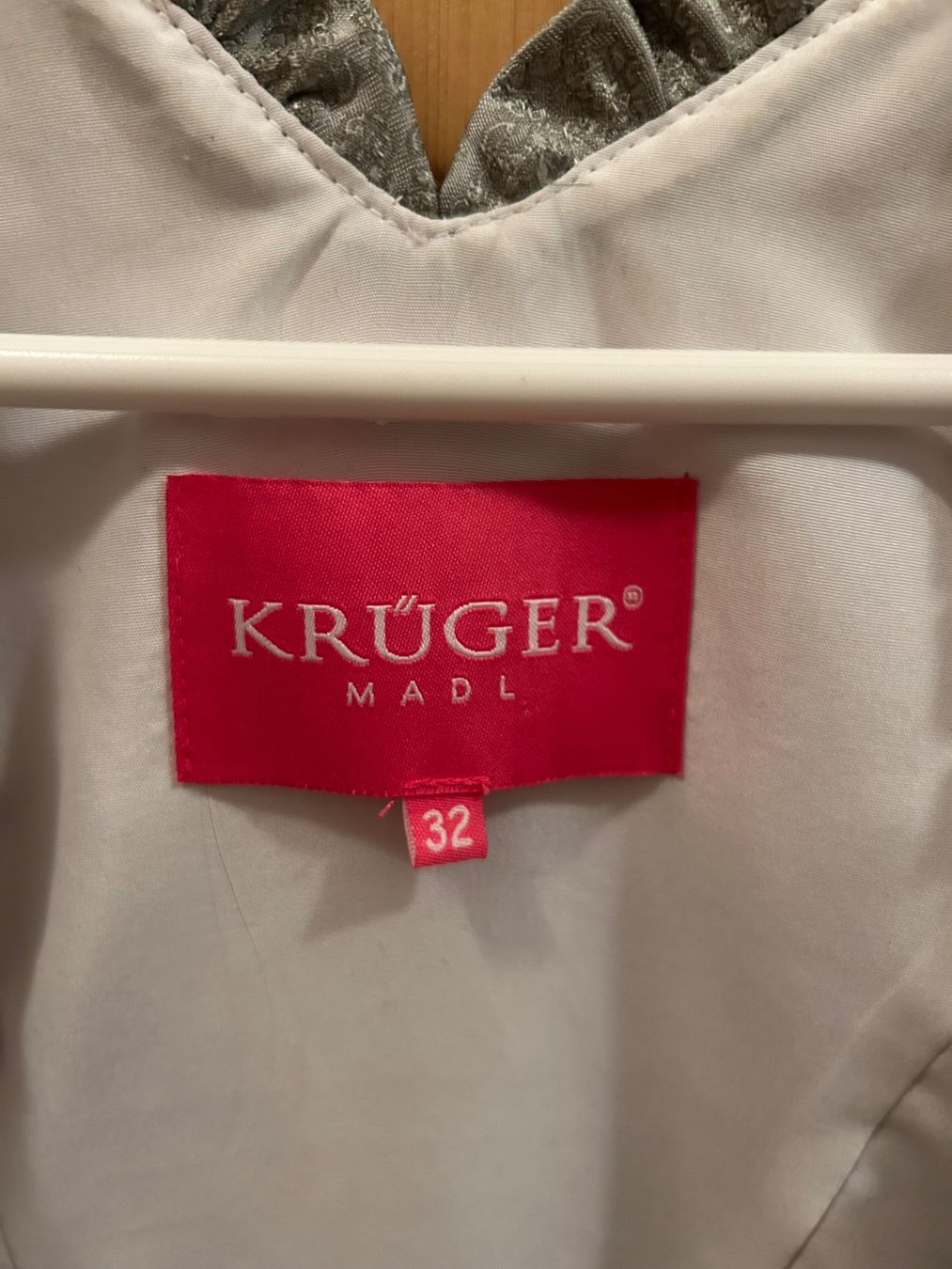 Krüger Vestiti: Krüger Dirndl – Usato da Hätzingen venduto da Killeregli 5