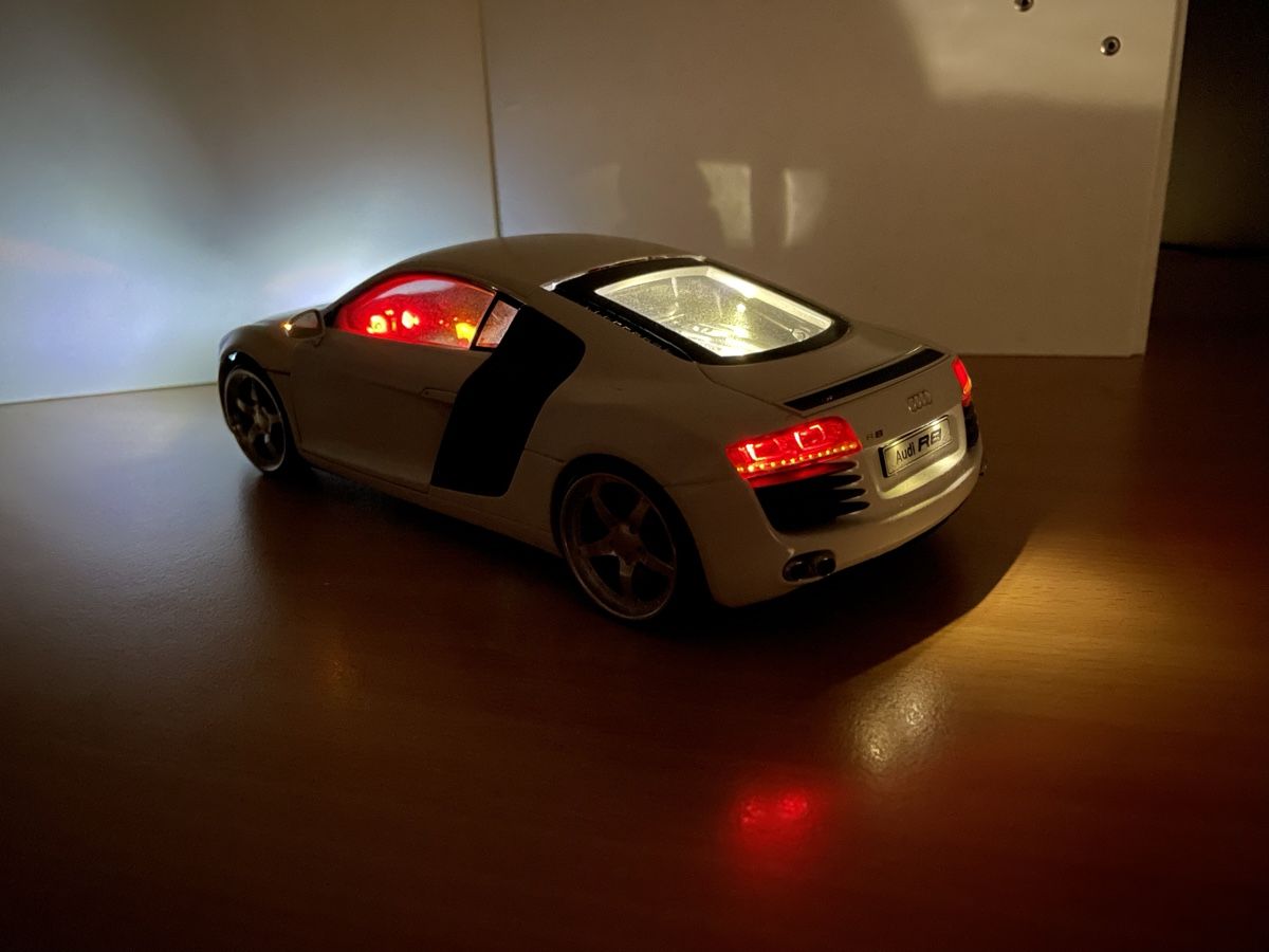 Kyosho Modellini d'auto: Audi R8 Modellauto 1:18 mit Beleuchtung – Usato da Emmenbrücke venduto da ram_66mb 5