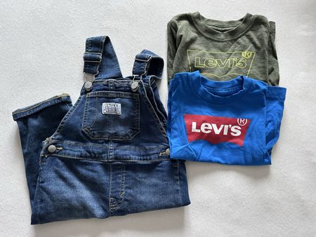 Levi's Set: Latzhose + 2 T-Shirts, Grösse 92, Top Zustand!