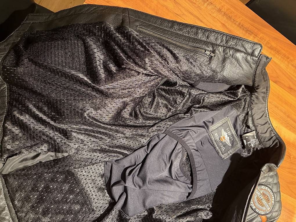 Jacken: Motorradjacke Harley-Davidson – Gebraucht aus Gisikon von Sterena 3