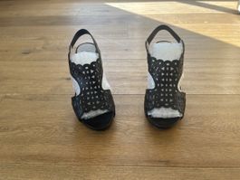 Black leather High Heels, Size 37, Excellent Condition