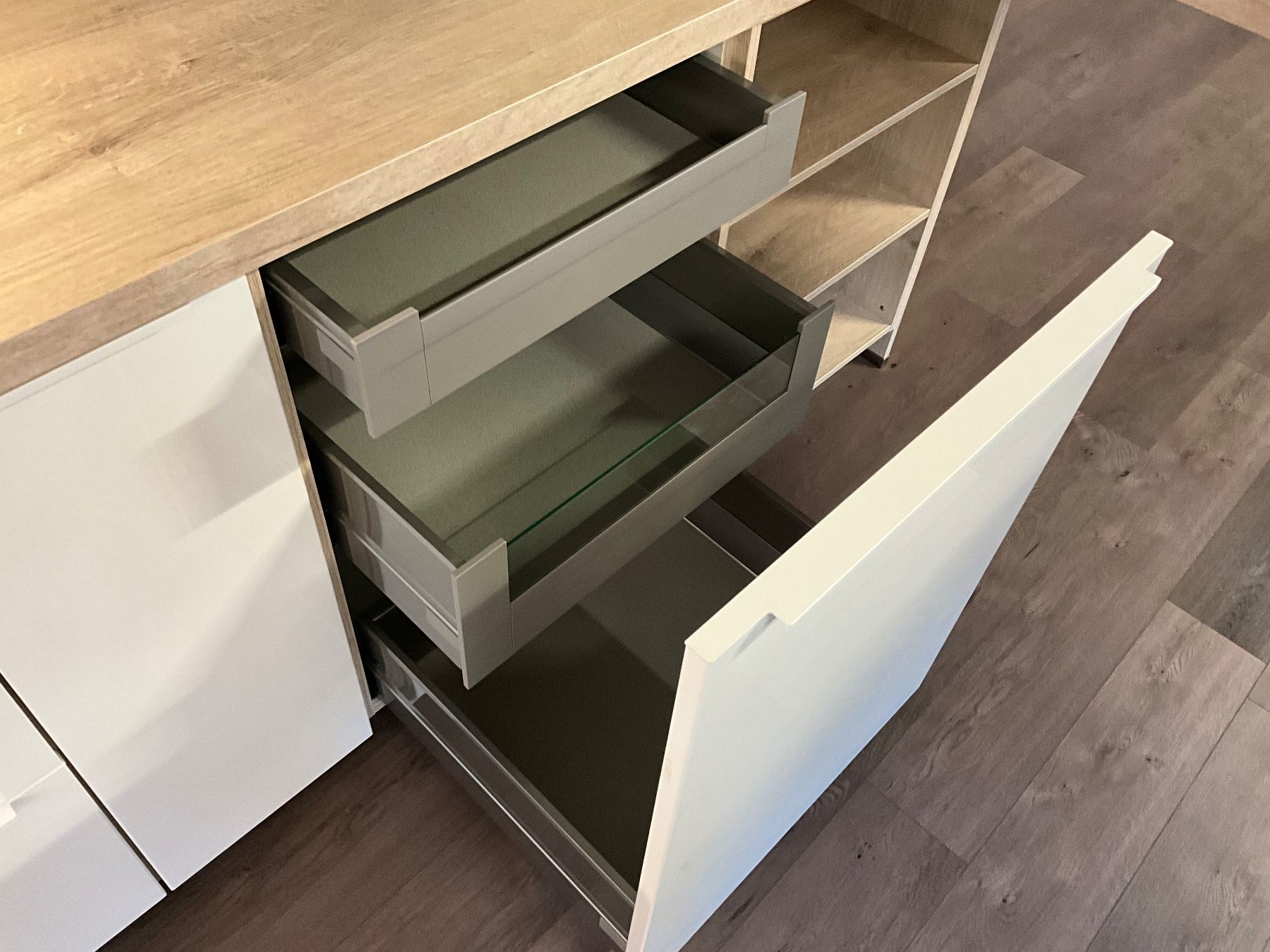 Cucine complete: Cuisine contemporaine blanche laquée – Nuovo (secondo la descrizione) da Orsonnens venduto da lkap5910 3