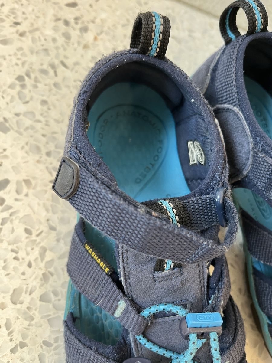 Keen Scarpe per ragazzi: KEEN Trekkingsandalen Gr. 34 – Usato da Luzern venduto da Aldabema 7