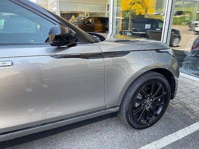 Land Rover Automobili: LAND ROVER Range Rover Velar R-Dynamic P 250 S Automatic – Usato da Triesen venduto da Chevalley 1