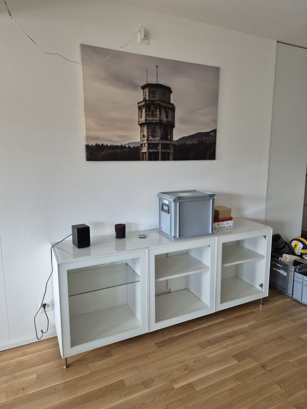 Ikea Meubles TV: Schönes Sideboard – D'occasion à Solothurn par Johnny_317 1