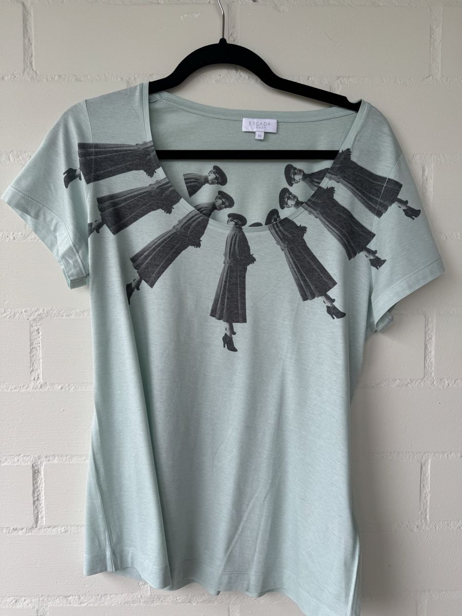 Escada Top: Escada Top mit Print mint Gr. M – Nuovo (secondo la descrizione) da Brütten venduto da Rod816