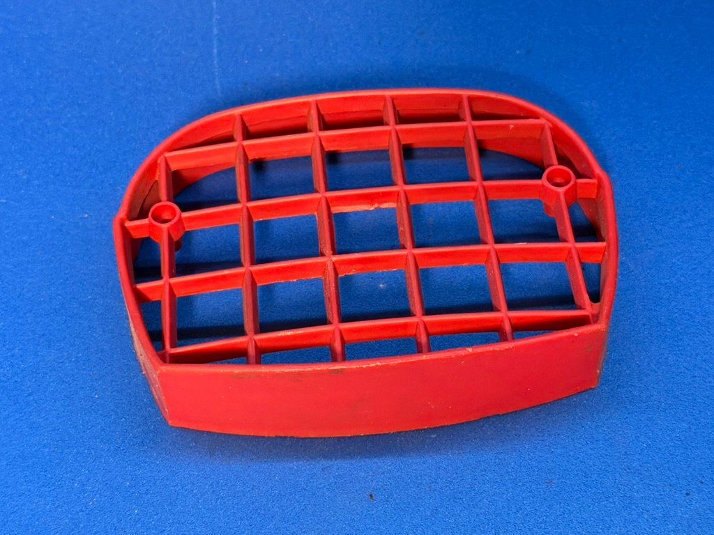 Parti ricambio per ciclomotori: Lampengitter Ciao rot – Usato da Bolken venduto da si.x.las 1