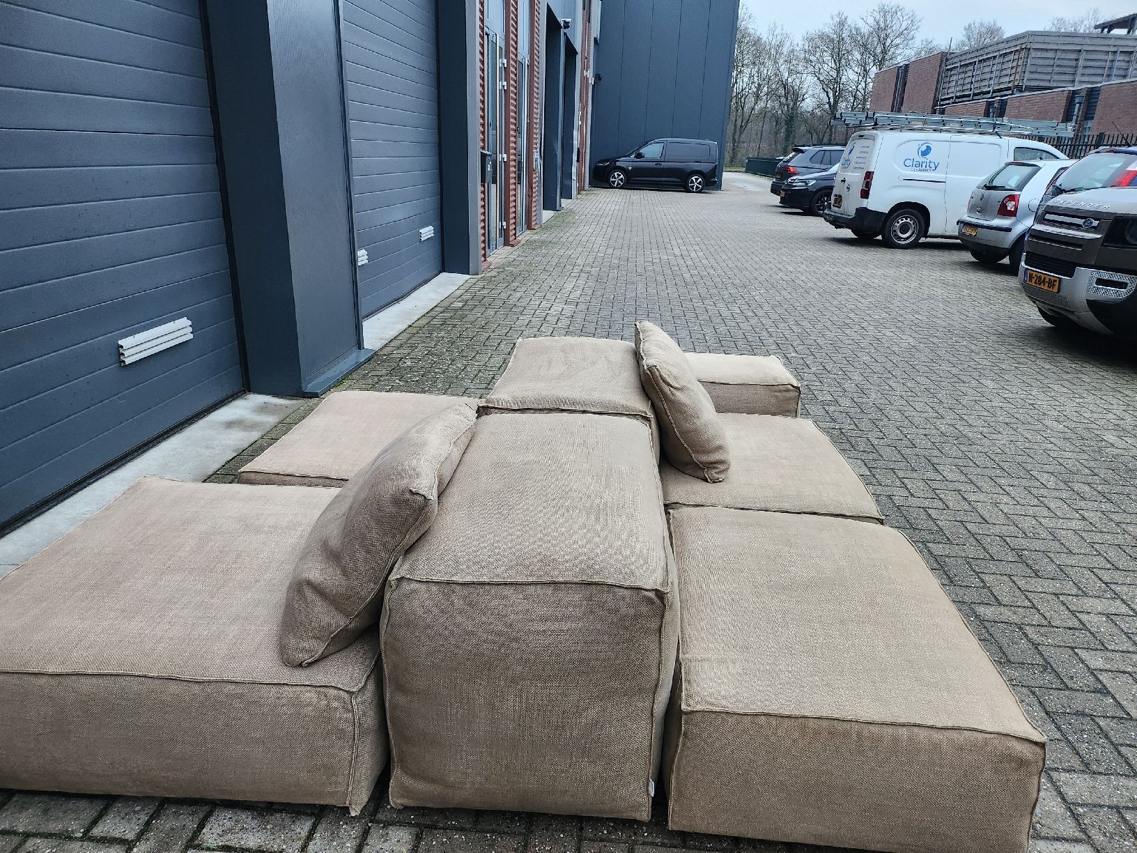 Living Divani Divani: Living divani sofa - Extrasoft by Piero Lissoni – Usato da Gelderland venduto da HermsenDesign 2