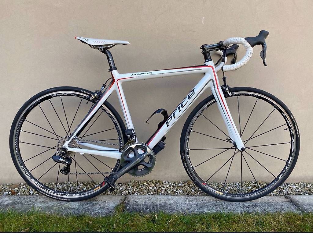 Velos: Vélo de route - full Carbon - Price Premium – Gebraucht aus La Chaux-de-Fonds von Stamper0
