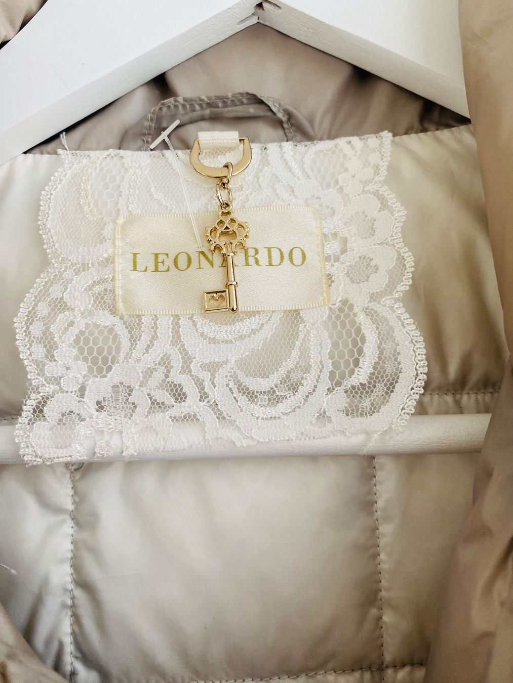 Giacche: LEONARDO  Neue Daunenjacke , Gr.36/34 – Nuovo e nell'imballaggio originale da Affoltern am Albis venduto da Elenaki67 6