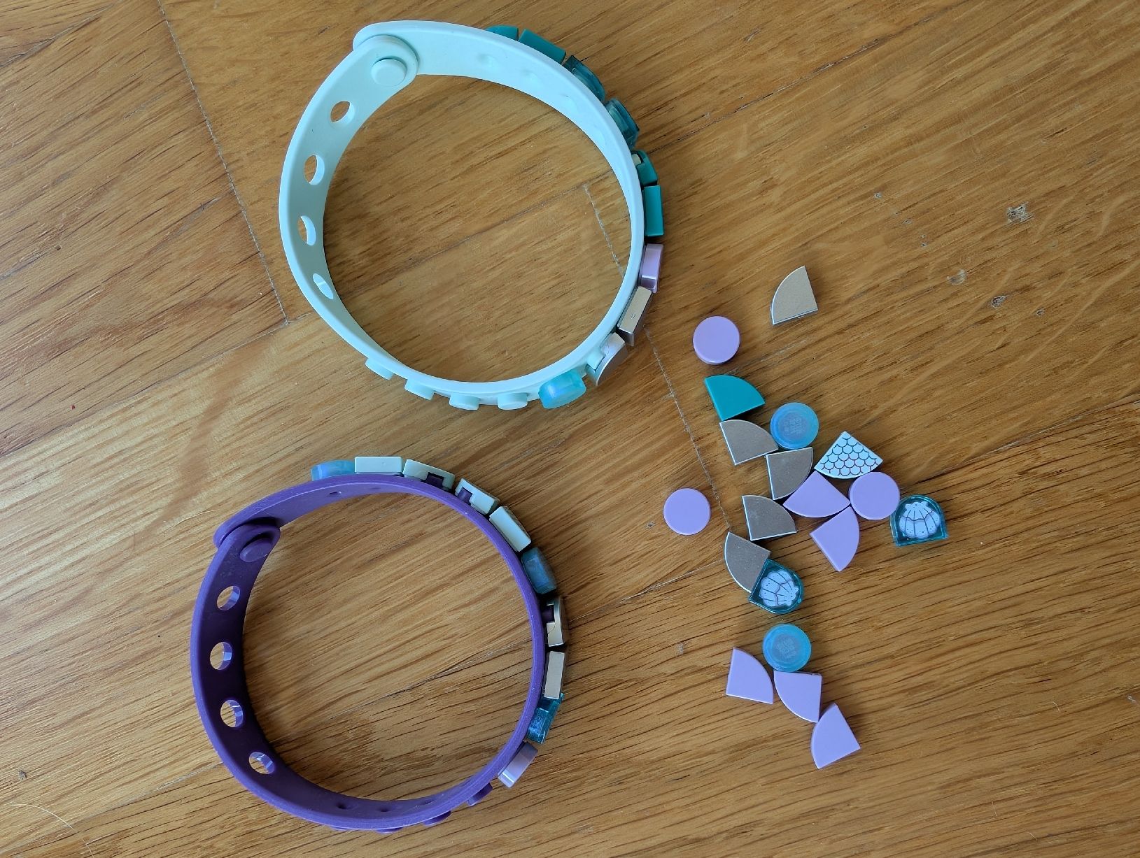 Bracelets: Lego Armbänder  – D'occasion à Wädenswil par HummerZH 2