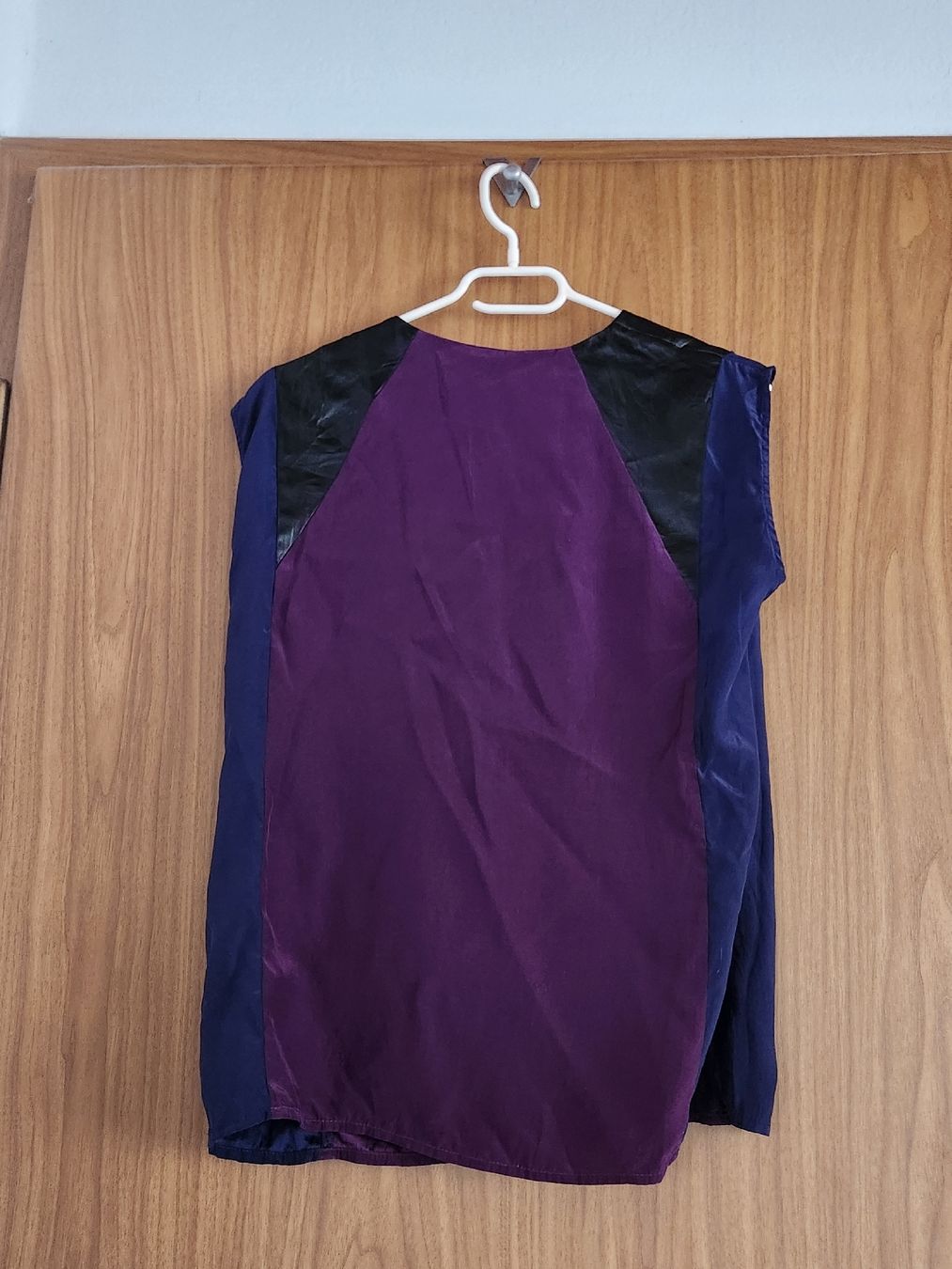 Sandro Top: Top Sandro 100% Soie, taille 1, (S/M) défauts – Usato da Niedergösgen venduto da Eva2410 1