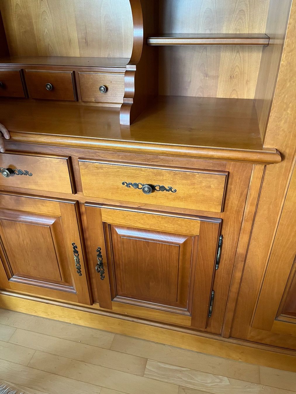 Credenze: Buffet Kirschbaum Massivholz ("Berner Buffet") / Wohnzimmer – Usato da Buchs AG venduto da Hagizahn 5