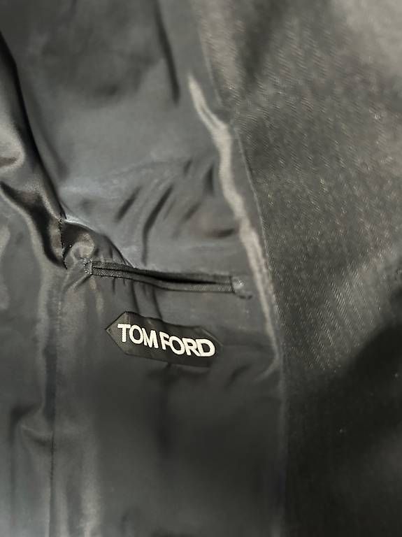 Tom Ford Giacche: Sakko Tom Ford schwarz/anthrazit Grösse: 48 R – Nuovo (secondo la descrizione) da Niederglatt ZH venduto da Julia_4 2