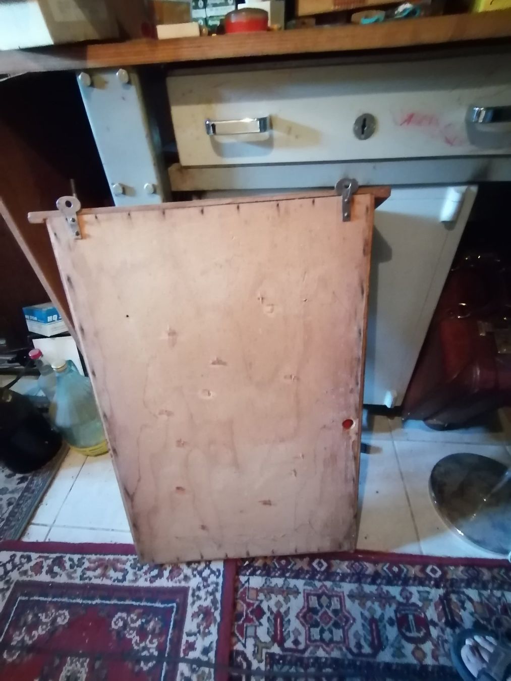 Vitrinen: Vitrine en chêne ancienne – Gebraucht aus Cheyres von Capitain 1