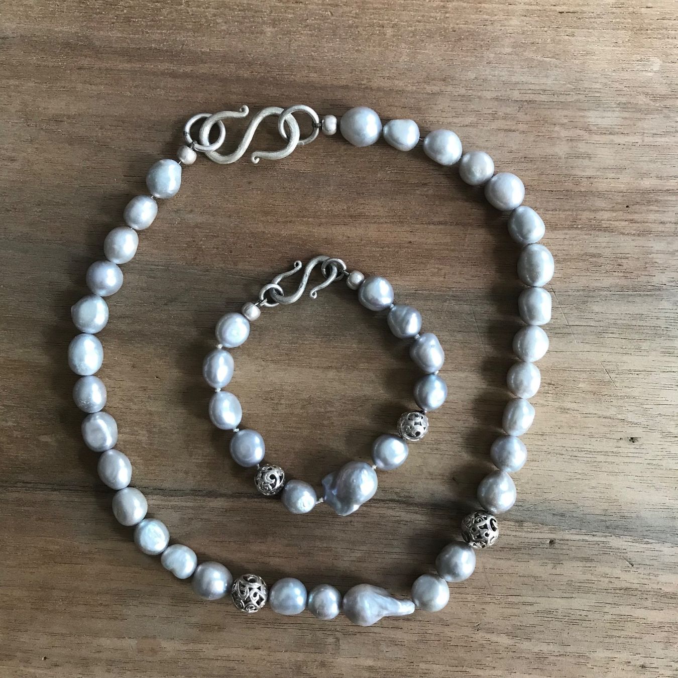 Catenine: Süsswasser-Perlenkette mit passendem Armband – Usato da Buchs AG venduto da dasPerlending 4