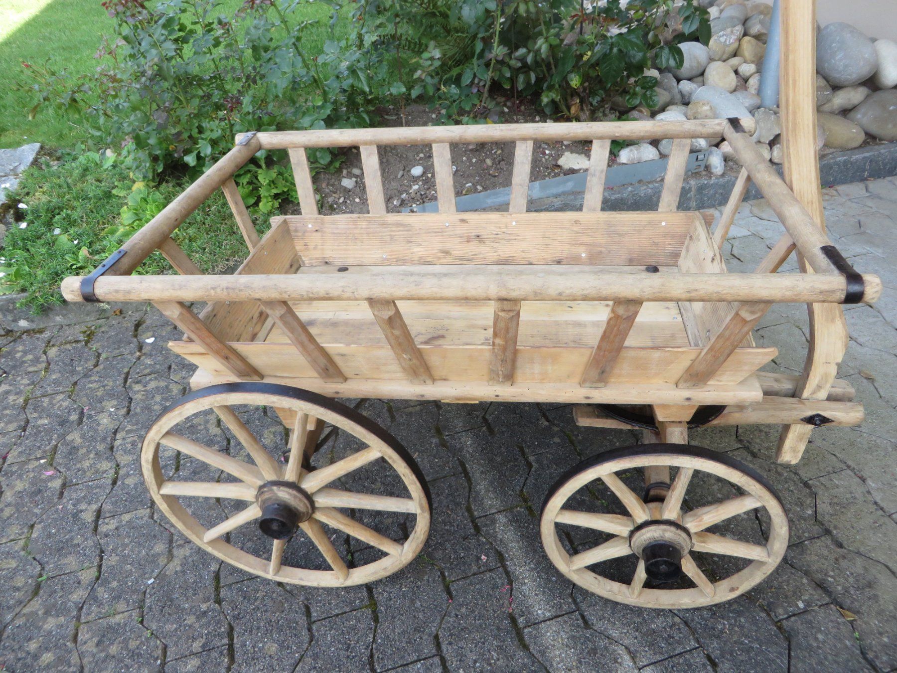 Carrelli di trasporto: Nr. 6 Orginal neu restauriertes Leiterwägeli / Leiterwagen – Usato da Ermenswil venduto da lodero 1