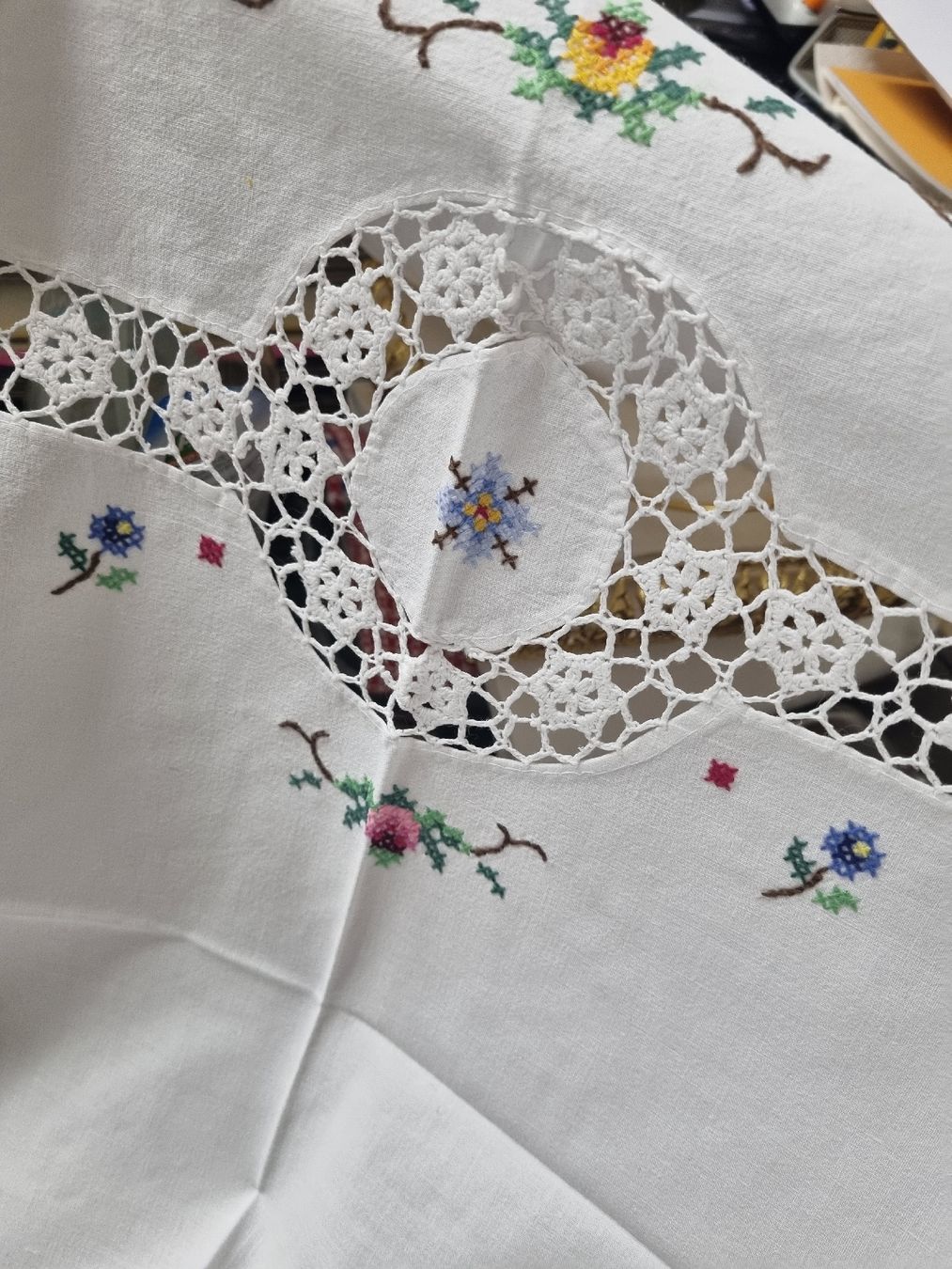 Set di tavolo e panche: 2 tischdecken vintage top – Usato da Ostermundigen venduto da vintage60 2