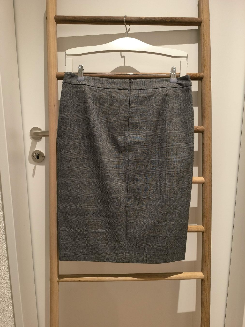Tommy Hilfiger Gonne: Tommy Hilfiger Rock – Usato da Niederrohrdorf venduto da RainerW79 2