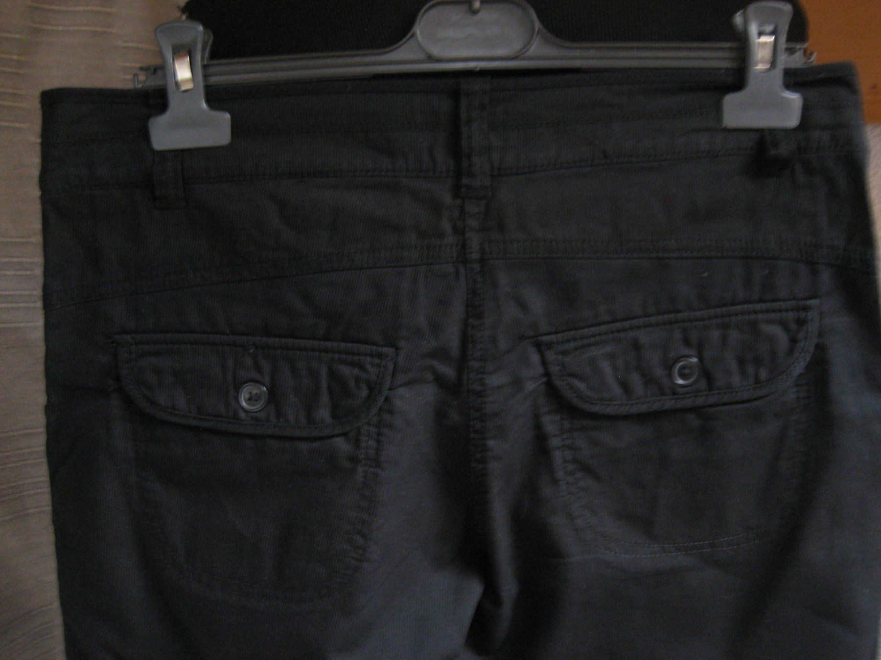 H&M Pantaloni: Pantacourt taille 40 H&M – Nuovo (secondo la descrizione) da Delémont venduto da marryb 3