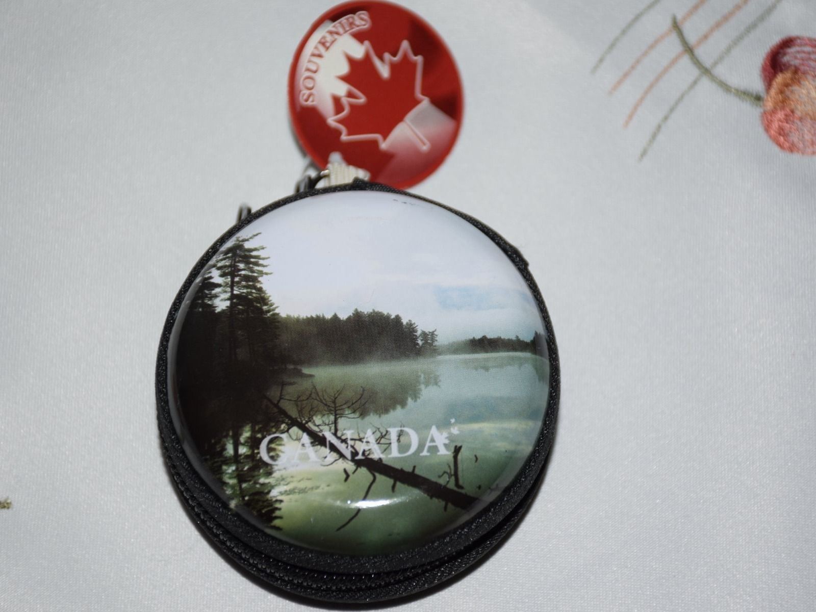 Portachiavi: Münze Etui mit Mini Karabiner "Canada" – Nuovo e nell'imballaggio originale da Wetzikon ZH venduto da Wetzicardo25 1
