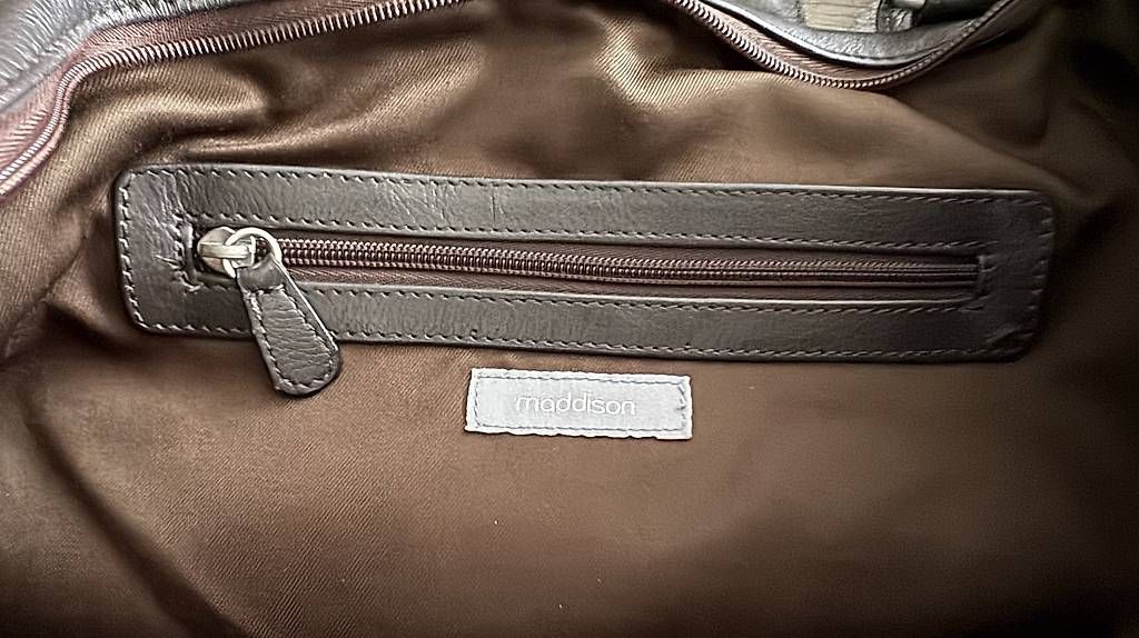 Maddison Borse da donna: maddison Tasche  braun  praktisch – Usato da Aeugst am Albis venduto da sharnischberg 3