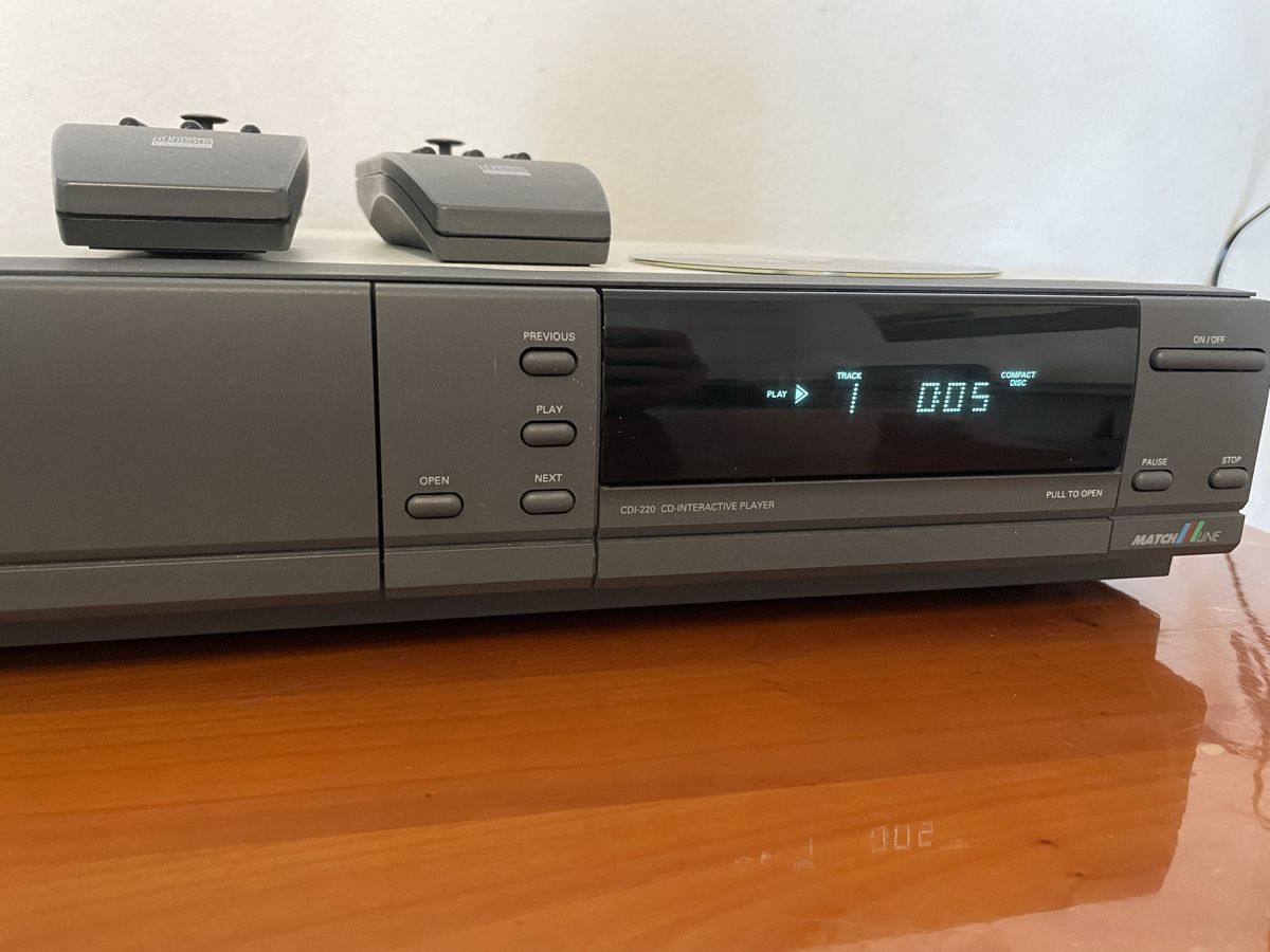 Philips Konsolen: Philips CD-i Player CD-220 interaktiver Player – Gebraucht aus Zürich von semi16 2