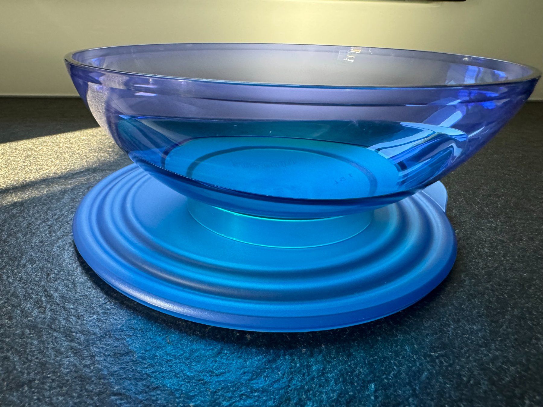 Tupperware Behälter & Ähnliches: Tupperware Eleganzia Schale mit Deckel – Gebraucht aus Schönenberg an der Thur von ottawa06 1