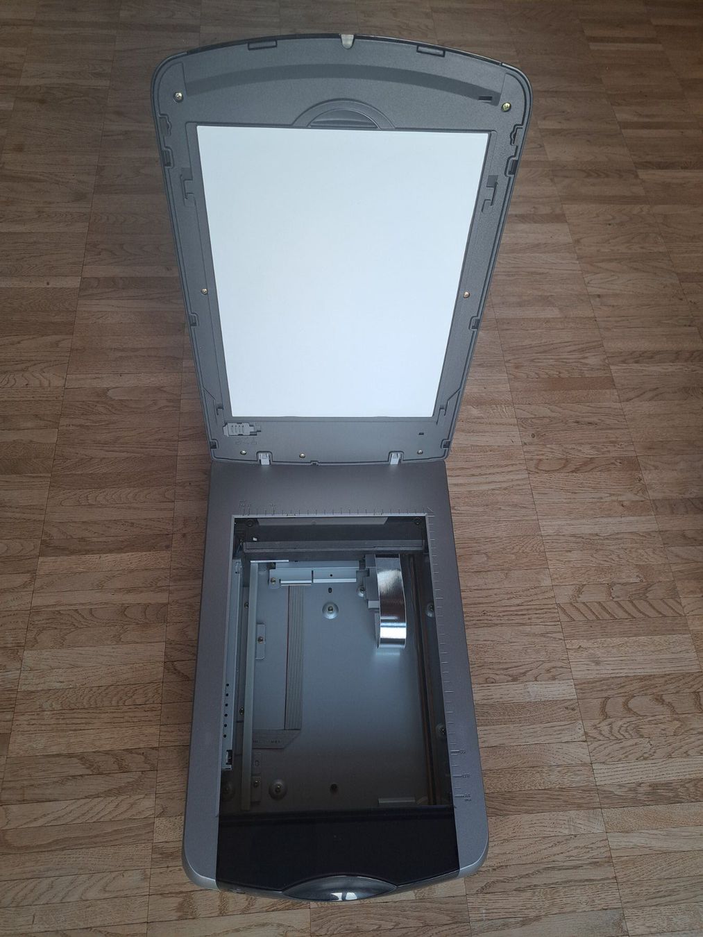 Epson Scanner: Scanner Epson Perfection 4870 Photo + Software – Usato da Zwingen venduto da Tigertimmi