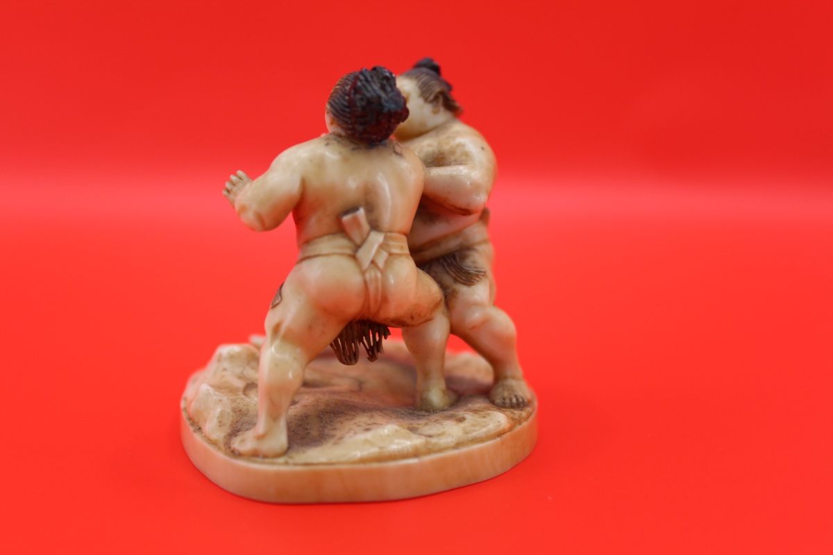 Statuette: Rare Okimono Sumo – Usato da Fiez venduto da Kirafinds 3