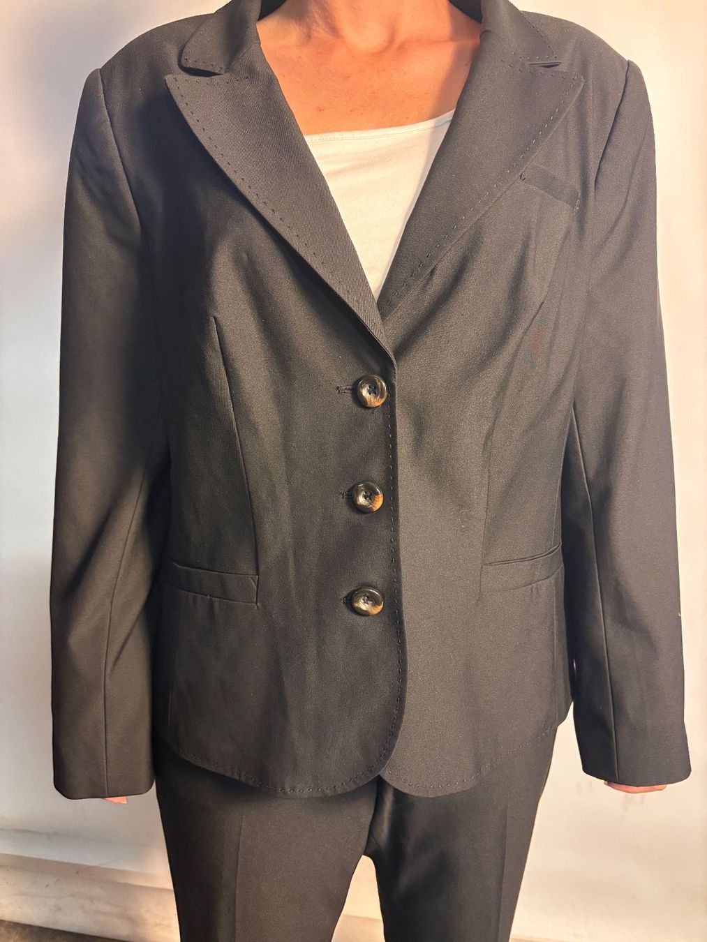Completi & Tailleur: Damen Blazer von Charles Vögele. – Usato da Münchenstein venduto da tsp01 2
