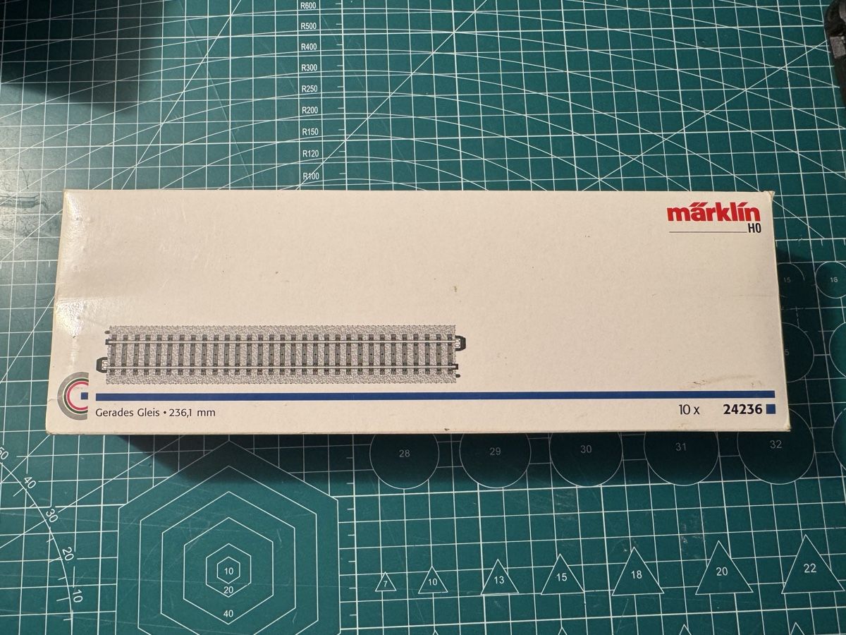 Märklin Modelleisenbahnen: Märklin HO C Gleis  – Neu und originalverpackt aus Hirzel von Pepe34