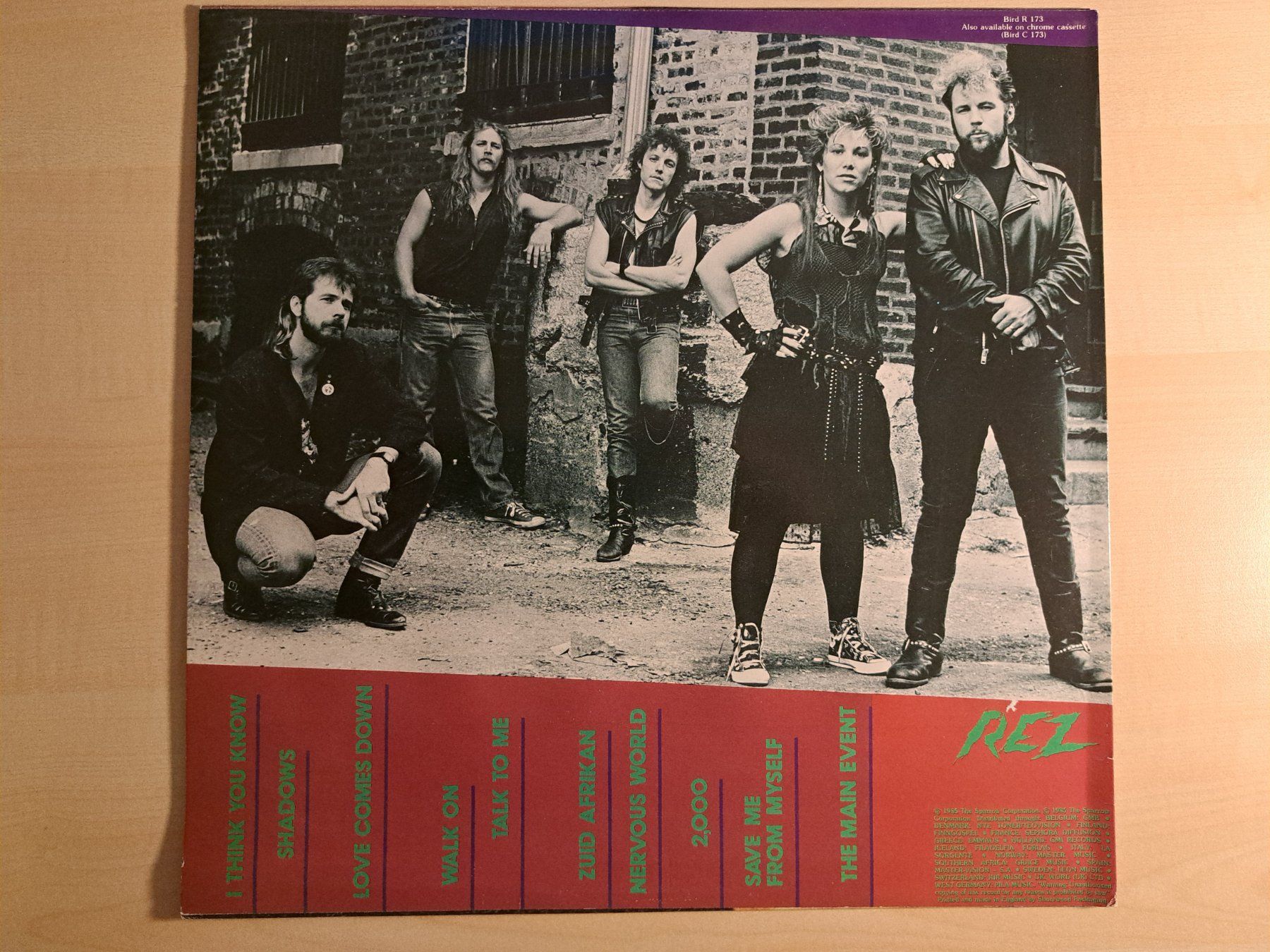 Dischi in vinile: LP REZ: between heaven'n hell (1985) – Usato da Glashütten venduto da Christheswiss 1