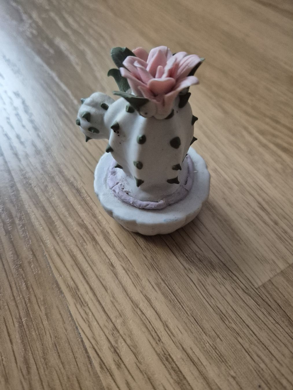 Figuren: Keramik Kaktus mit Blüte Deko – Gebraucht aus Langenthal von Polarisstern 1