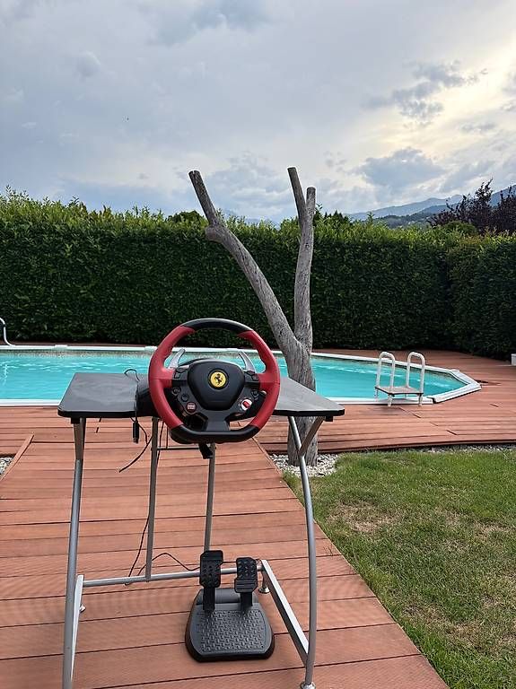 Console: Volant pédales et table pour console – Usato da Uvrier venduto da Clovis12 4
