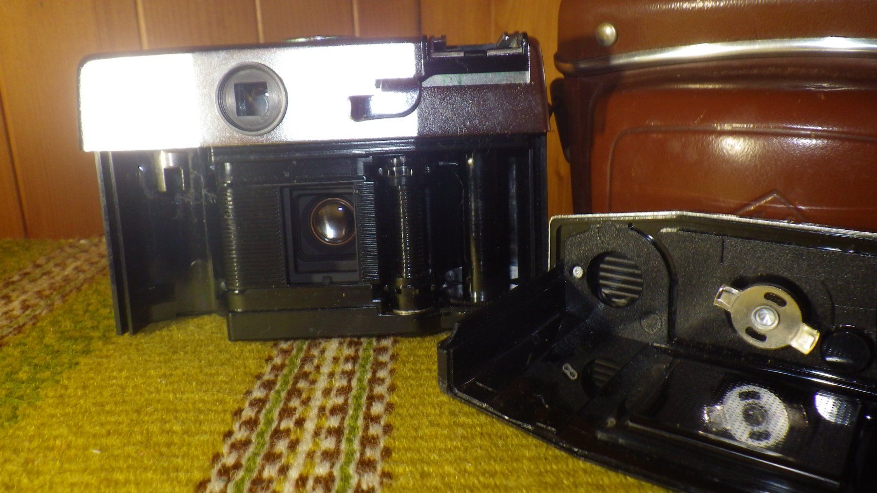 Agfa Appareil photo: Agfa Paramat Apoptar 2,8 30mm Demi-Format Point & Click – D'occasion à Corbeyrier par SkinGraft 3