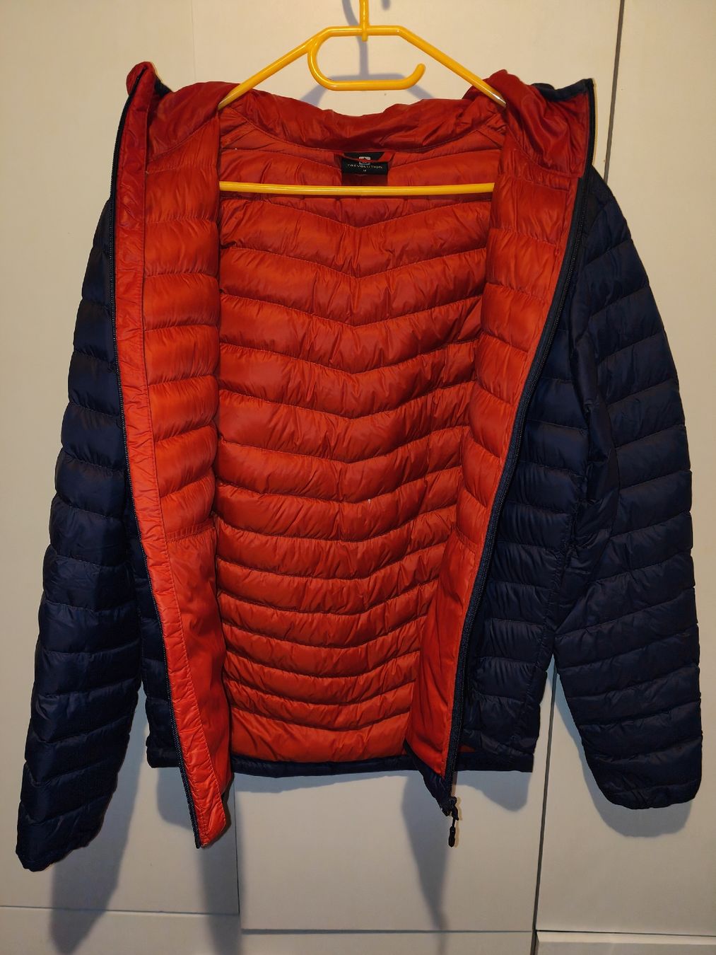 Trevolution Giacche: TREVOLUTION Daunenjacke Grösse M – Usato da Rothrist venduto da SiddharthaMoon 2