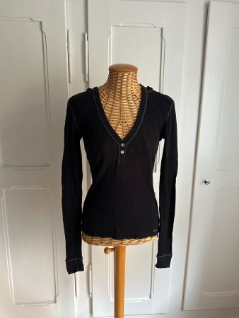 OUI SET - Langarmshirt schwarz mit Kapuze 36