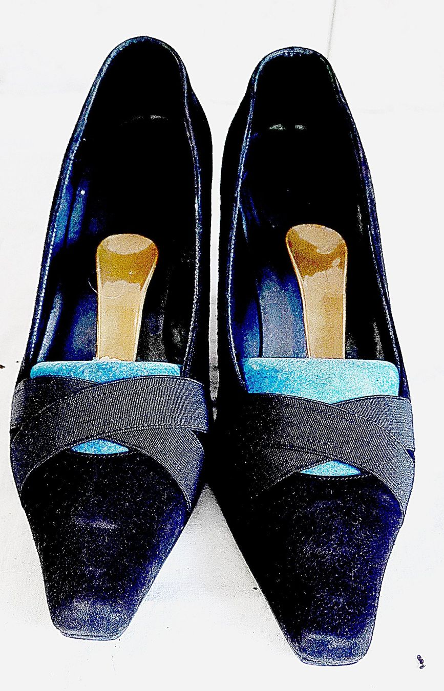 Damenschuhe: Damenschuhe schwarz Wildleder 36 – Gebraucht aus Baar von 2cvbaar 2