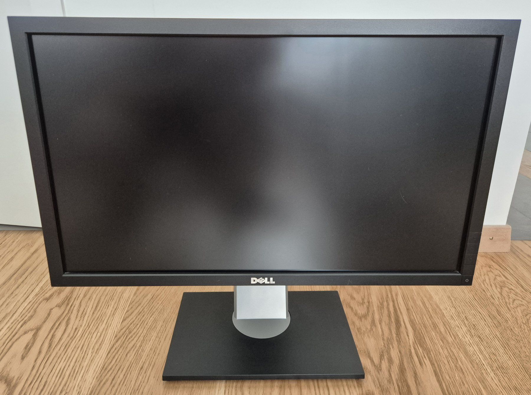 Dell Ecrans: Écran Dell U2311H – D'occasion à Genève par Chris044