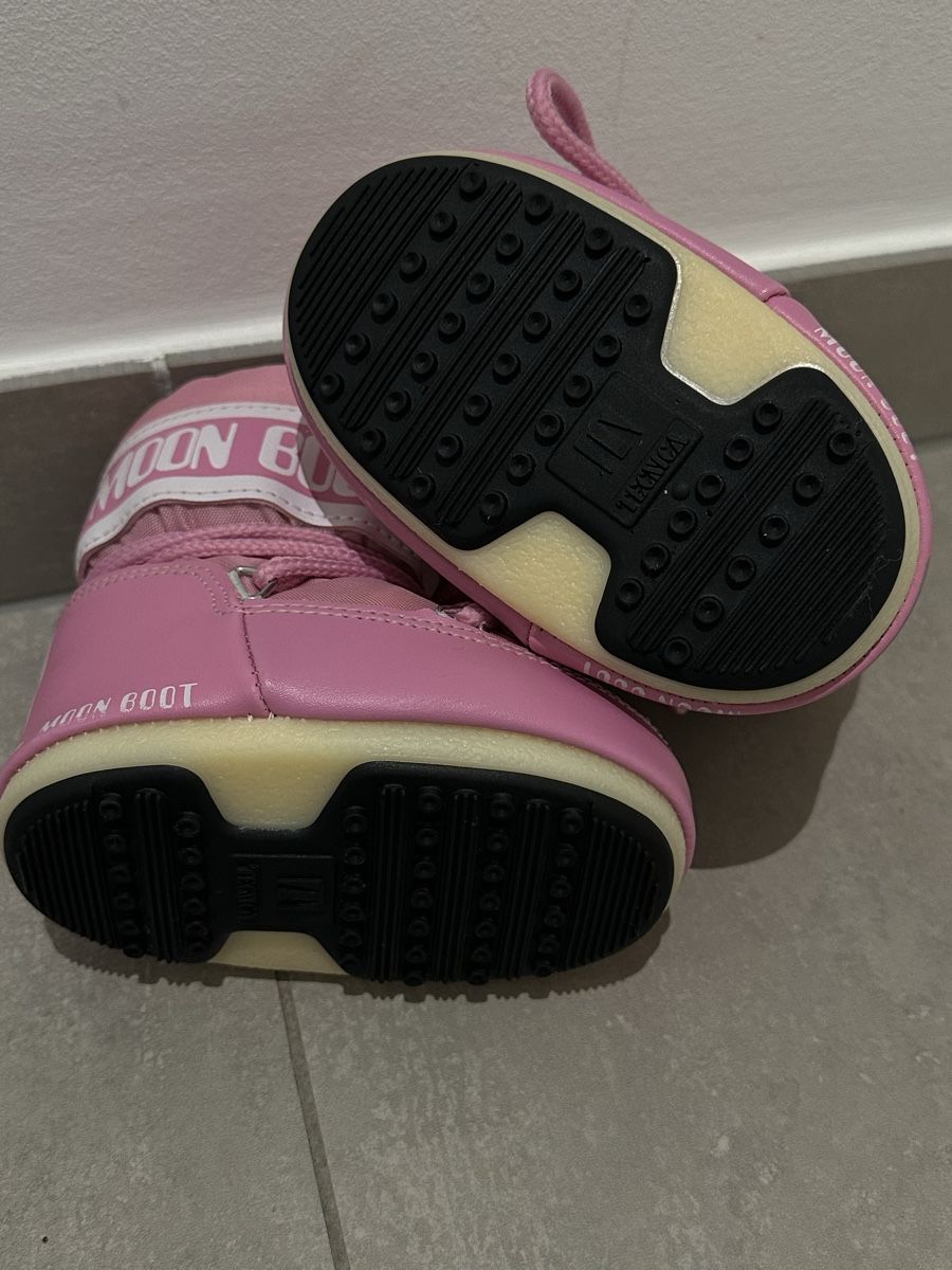 Moon Boot Scarpe per ragazzi: Adorables Moon Boot 19-22 Rose – Usato da Montpreveyres venduto da Donlaeti25 2