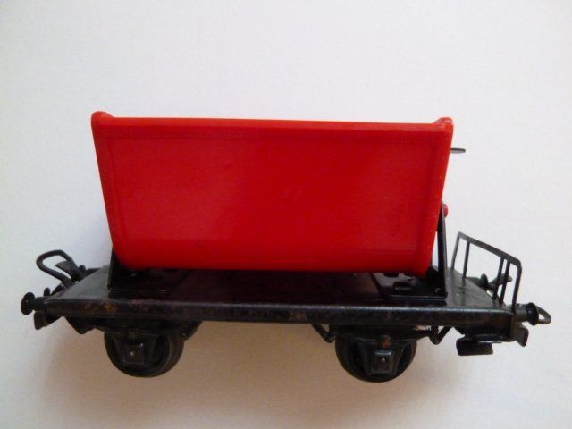 Märklin Modellini di ferrovie: MÄRKLIN Kippwagen – Usato da St.Gallen venduto da weweg