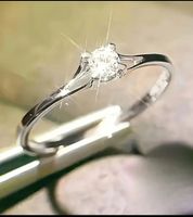 Schlichter versilberter Ring mit Zirkonia, Grösse 7