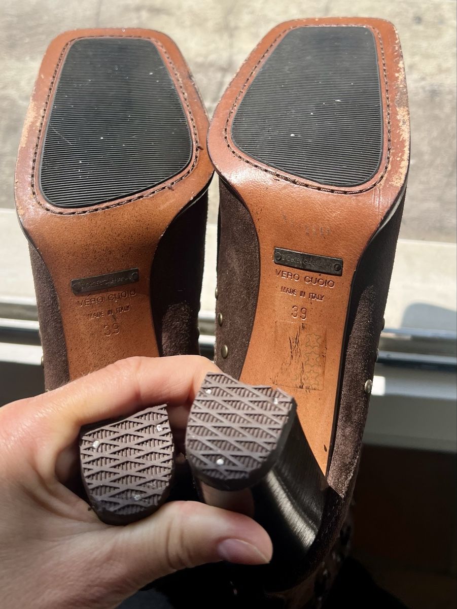 Dolce & Gabbana Scarpe da donna: D&G brown suede boots, size 39. – Usato da Zürich venduto da sil_wx77 4
