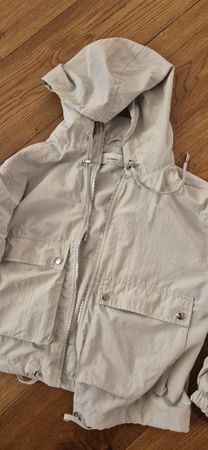 Pull&Bear Windbreaker Jacke grünlich Grösse M guter Zustand