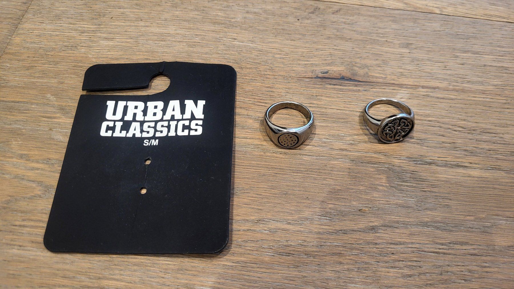 Anelli: 2 Ringe von Urban Classics (S/M) – Nuovo (secondo la descrizione) da Andermatt venduto da mapafu